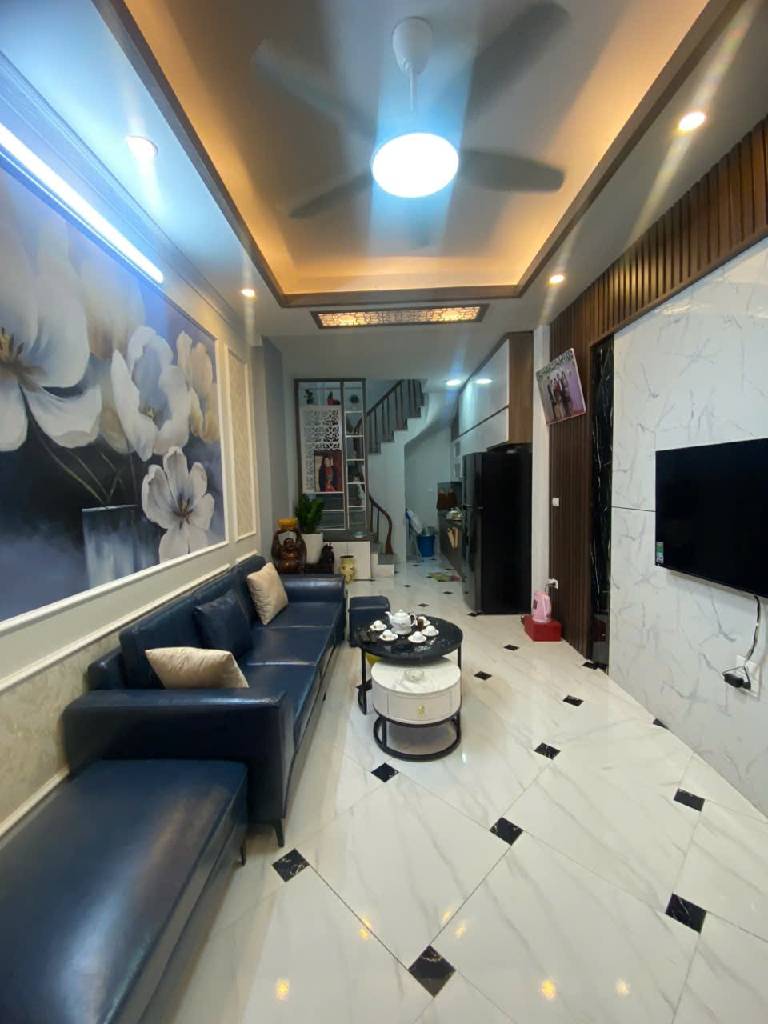 HÀNG XÓM CIPUTRA - 6X TỶ 6 TẦNG NGÕ XE MÁY TRÁNH